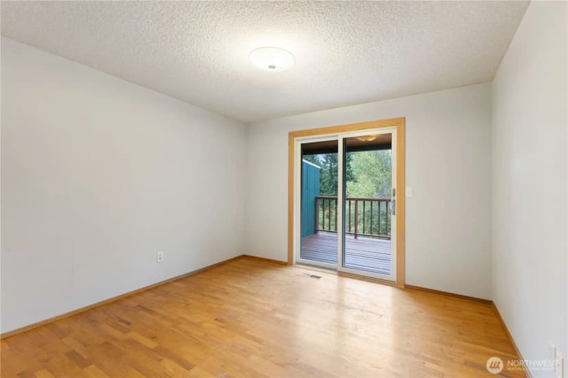 Property photo for 12414 48th Street E, Edgewood photo 22