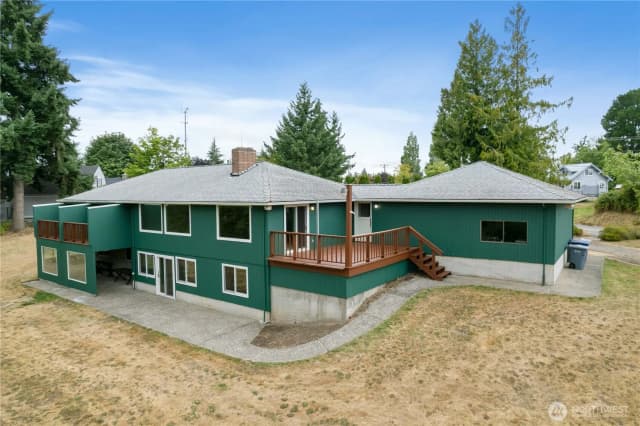 Property photo for 12414 48th Street E, Edgewood
