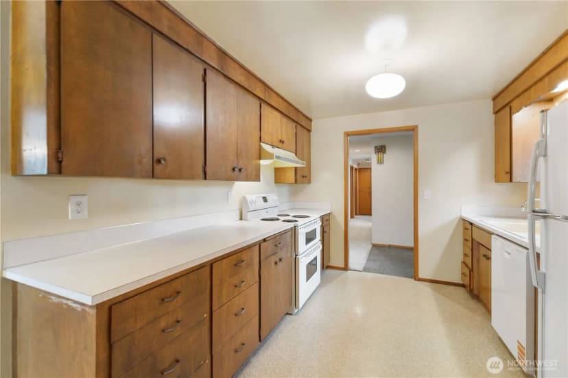 Property photo for 12414 48th Street E, Edgewood photo 15
