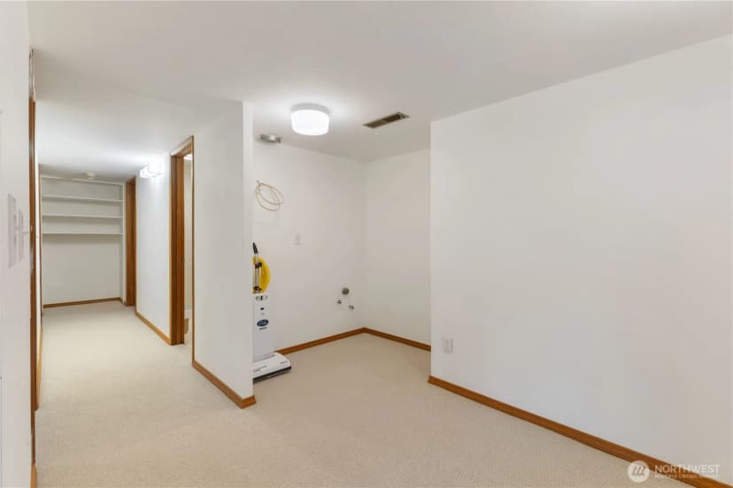 Property photo for 12414 48th Street E, Edgewood photo 31