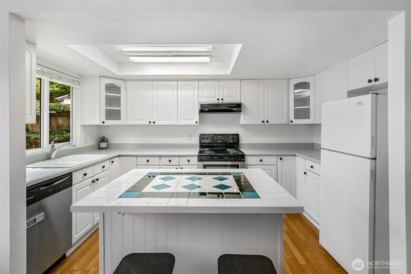 Property photo for 2022 Aberdeen Place Se, Renton photo 10