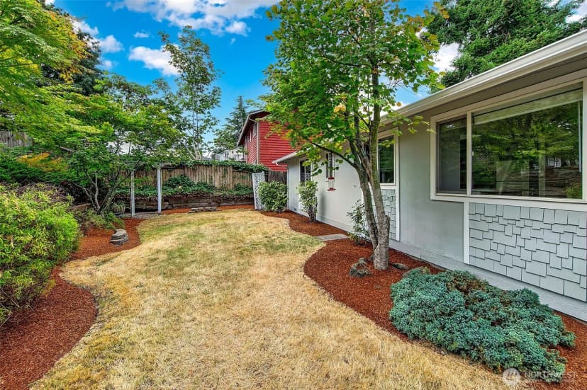 Property photo for 2022 Aberdeen Place Se, Renton photo 26