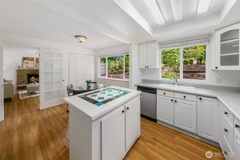 Property photo for 2022 Aberdeen Place Se, Renton photo 11