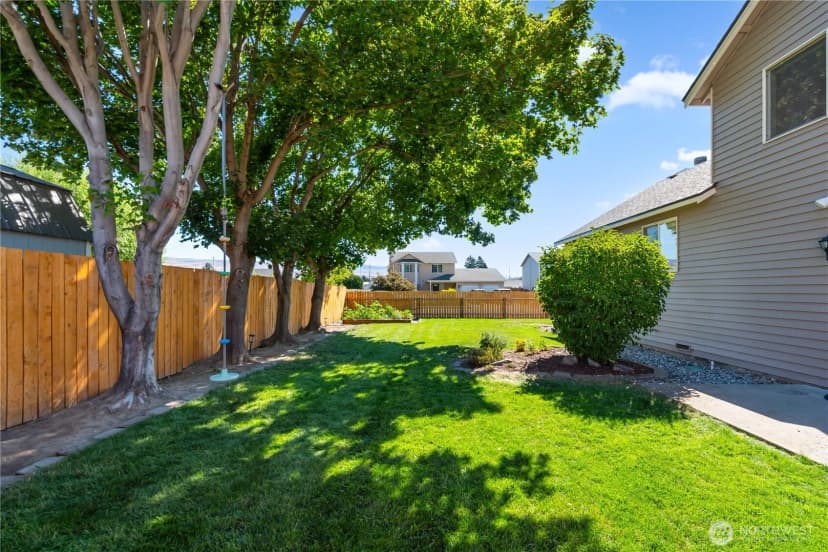 Property photo for 1902 Pensione Place, Wenatchee photo 32