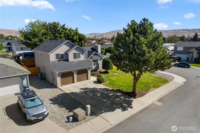 Property photo for 1902 Pensione Place, Wenatchee photo 2
