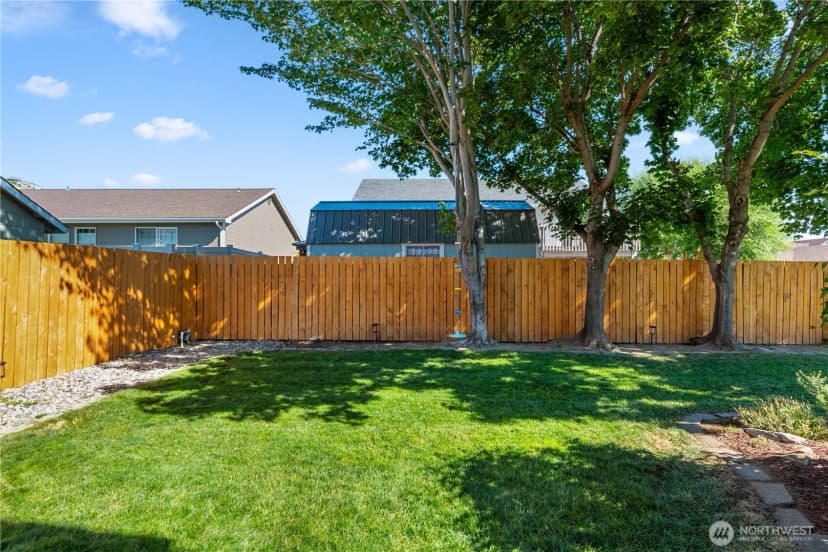 Property photo for 1902 Pensione Place, Wenatchee photo 30