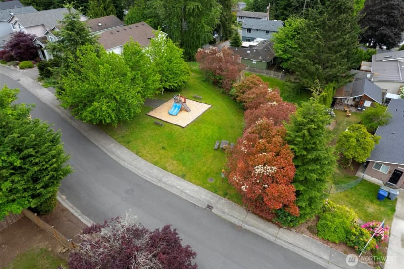Property photo for 7535 Ne 203rd Street, Kenmore photo 22