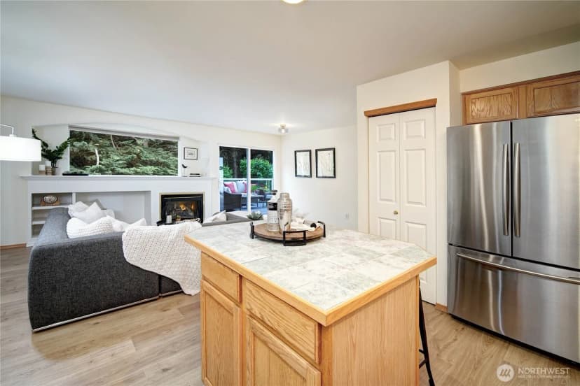 Property photo for 7535 Ne 203rd Street, Kenmore photo 7