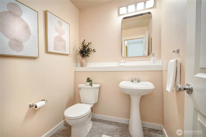 Property photo for 7535 Ne 203rd Street, Kenmore photo 9
