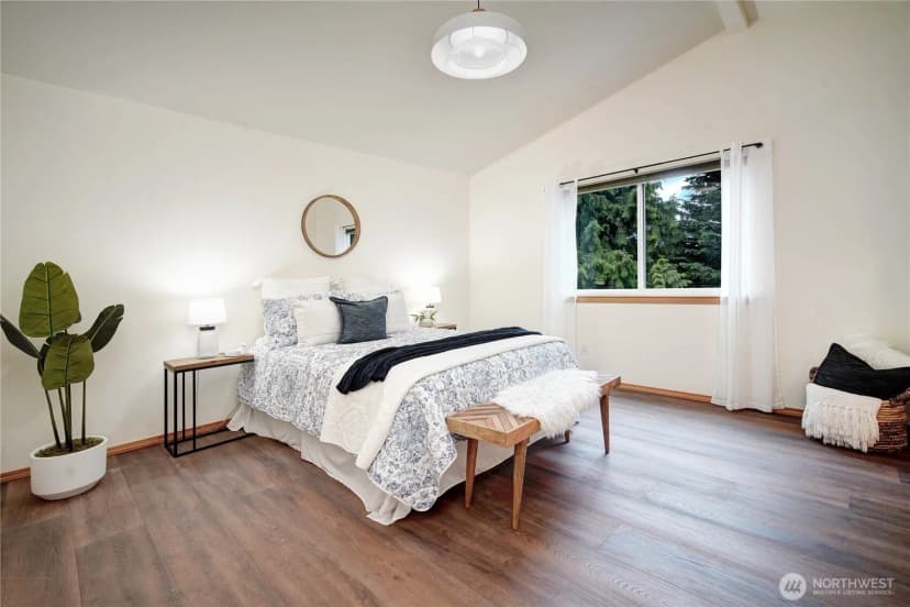 Property photo for 7535 Ne 203rd Street, Kenmore photo 10