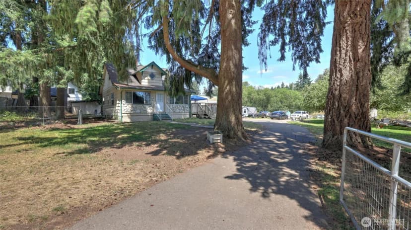 Property photo for 32626 46th Place S, Auburn photo 4
