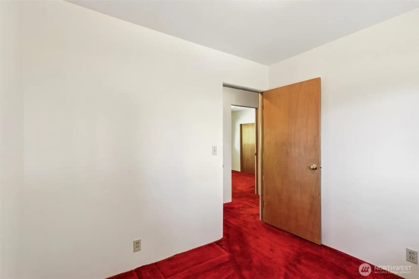 Property photo for 1123 9th Avenue S, Edmonds photo 19