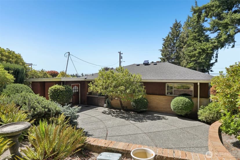 Property photo for 1123 9th Avenue S, Edmonds photo 24