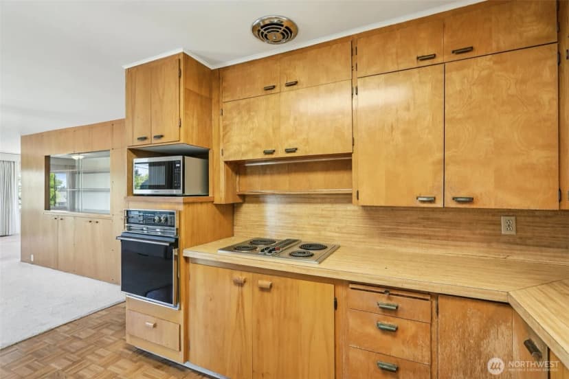 Property photo for 1123 9th Avenue S, Edmonds photo 13