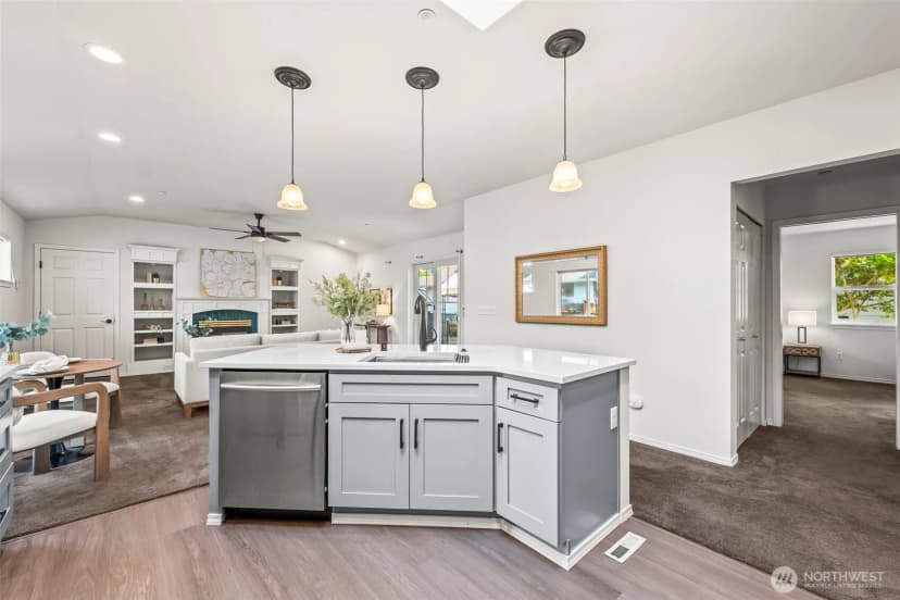 Property photo for 2160 Anderson Avenue, Dupont photo 11