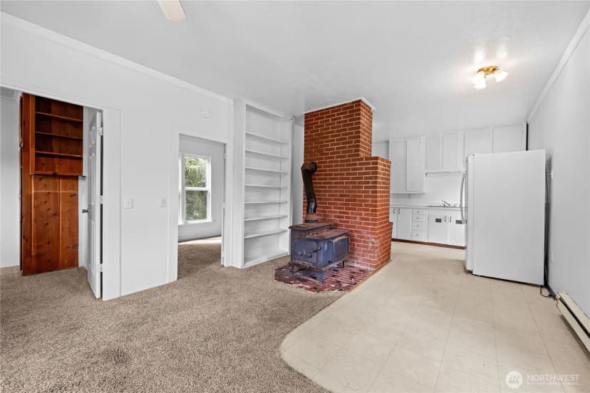 Property photo for 10205 Sandridge Road, Long Beach photo 22