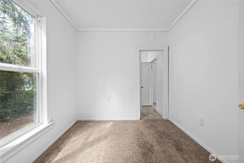 Property photo for 10205 Sandridge Road, Long Beach photo 13