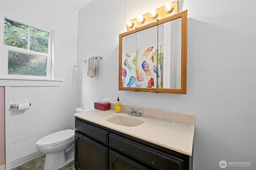 Property photo for 10205 Sandridge Road, Long Beach photo 16