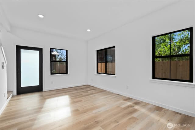 Property photo for 2617 Woburn Street, Bellingham photo 5