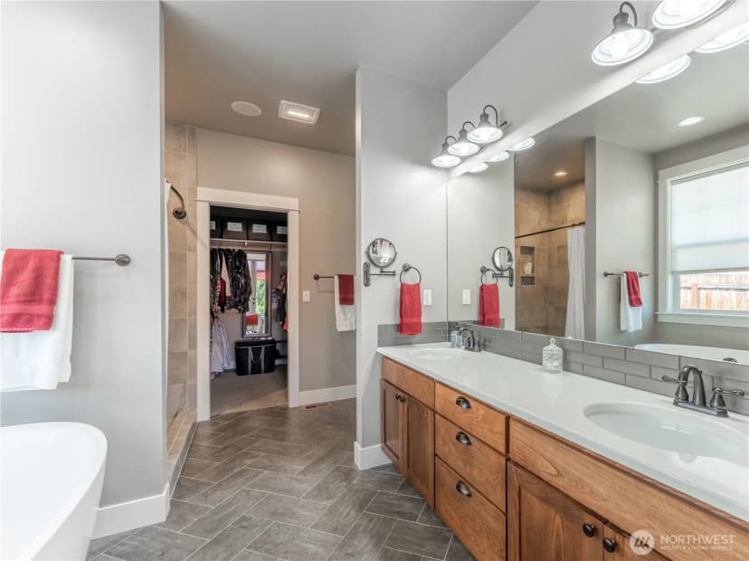 Property photo for 3142 Nw Delcon Court, East Wenatchee photo 15