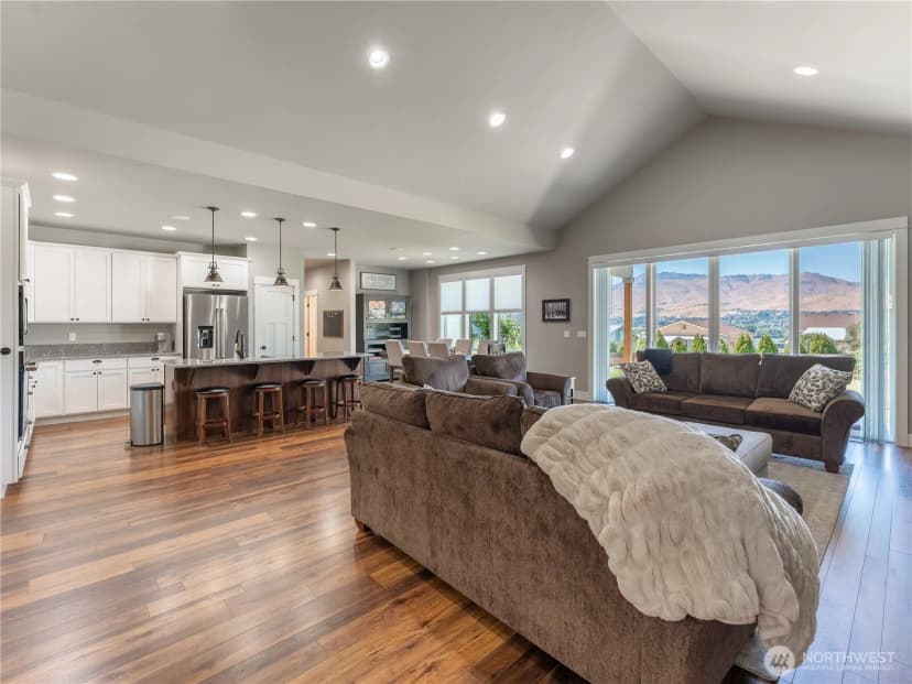 Property photo for 3142 Nw Delcon Court, East Wenatchee photo 23