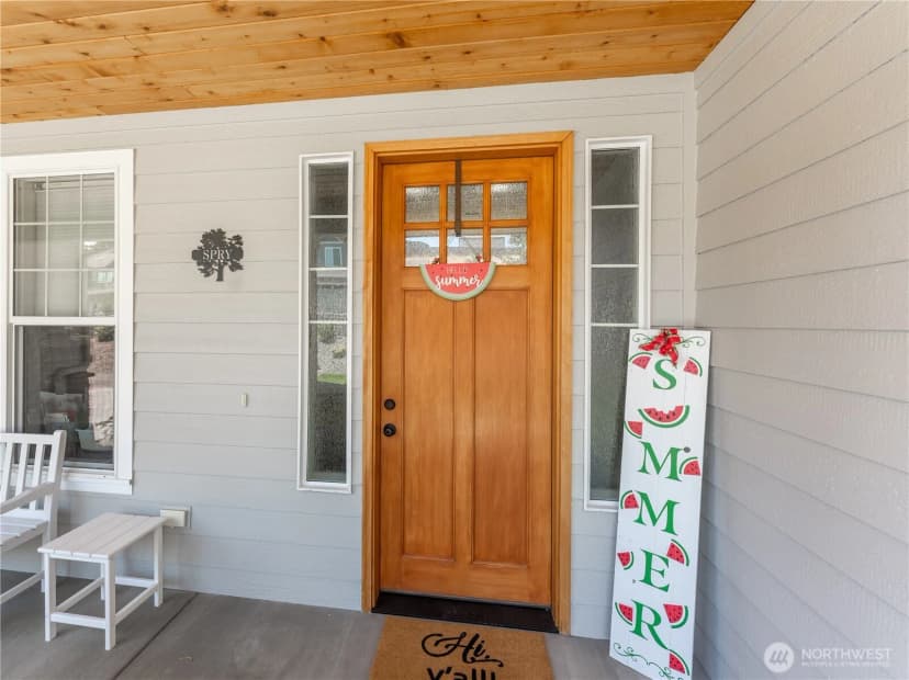 Property photo for 3142 Nw Delcon Court, East Wenatchee photo 4