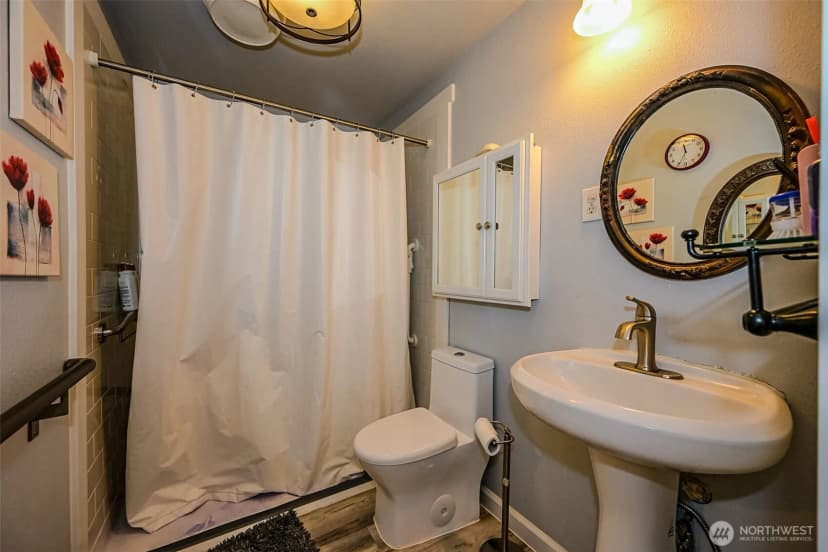 Property photo for 4802 Olympic Highway, Aberdeen photo 20