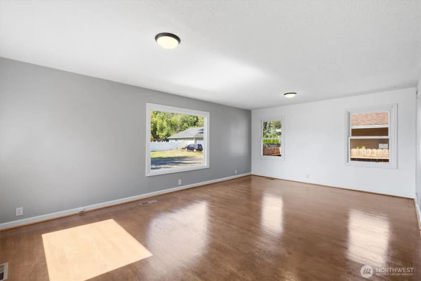 Property photo for 412 Nw 7th Avenue, Kelso photo 3