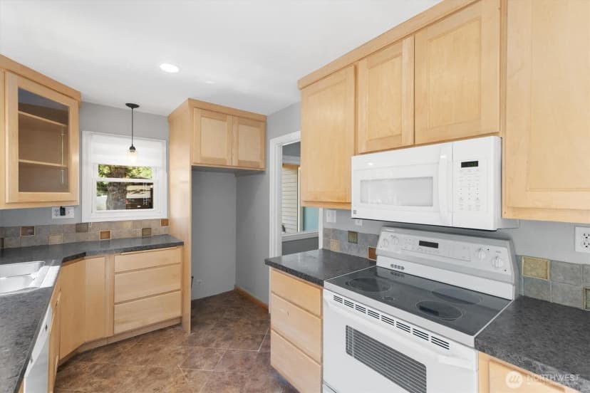 Property photo for 412 Nw 7th Avenue, Kelso photo 12