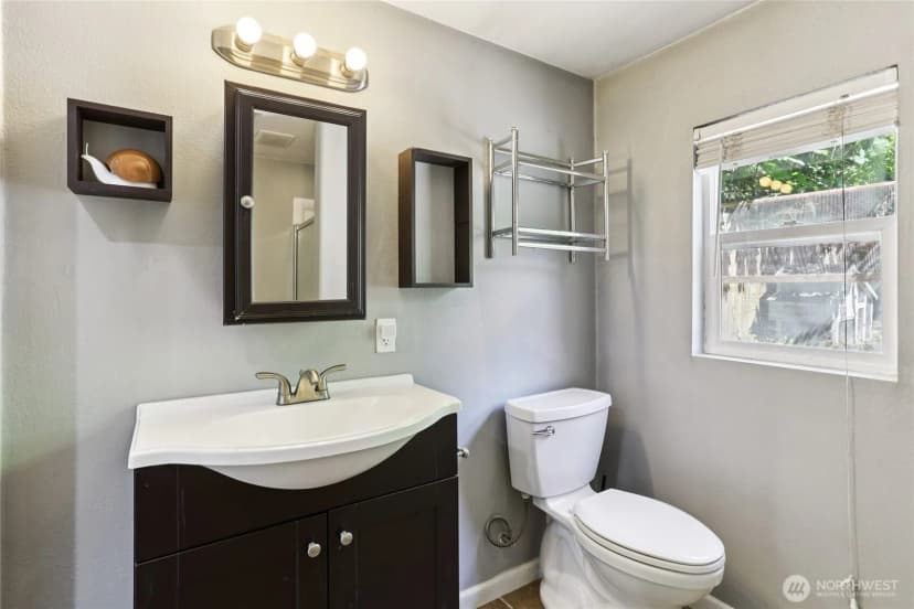 Property photo for 18415 236th Avenue Ne, Woodinville photo 31