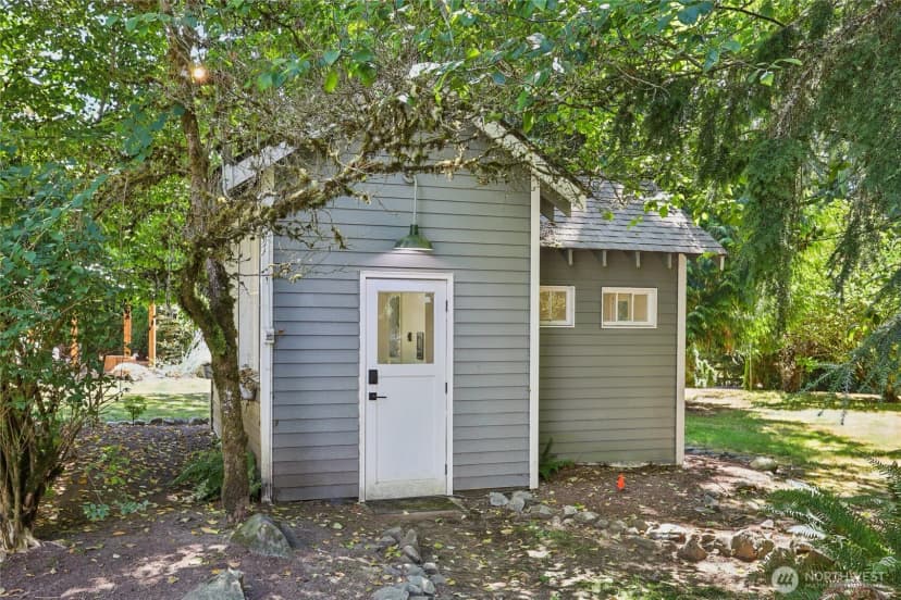 Property photo for 18415 236th Avenue Ne, Woodinville photo 32