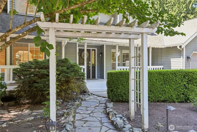 Property photo for 18415 236th Avenue Ne, Woodinville photo 2