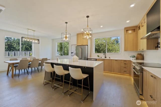 Property photo for 12048 5th Avenue Ne, Seattle photo 5
