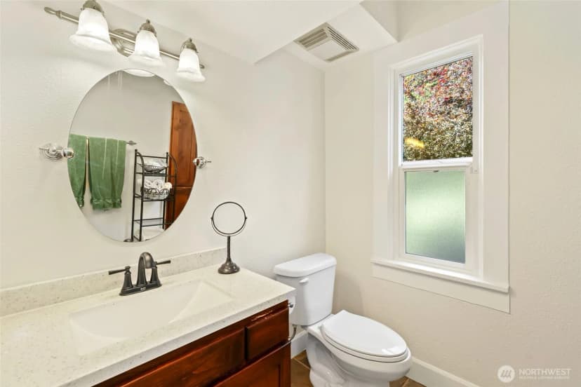 Property photo for 724 S Pearl Street, Centralia photo 11