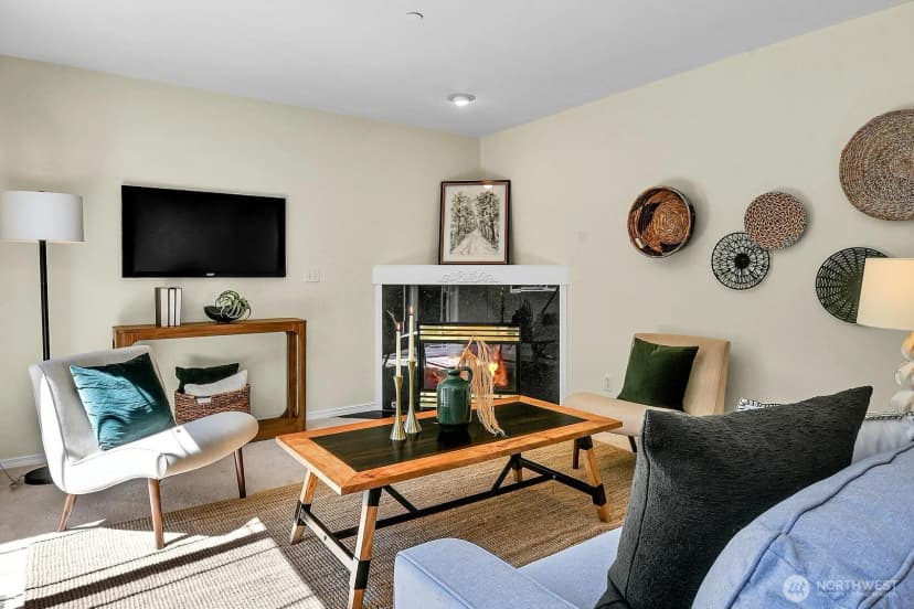 Property photo for 18528 Fremont Avenue N, Shoreline photo 13