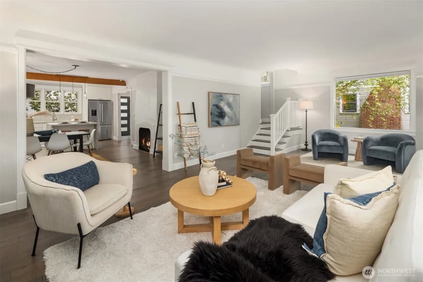 Property photo for 421 16th Avenue E, Seattle photo 8