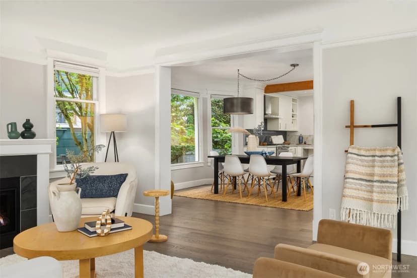 Property photo for 421 16th Avenue E, Seattle photo 10