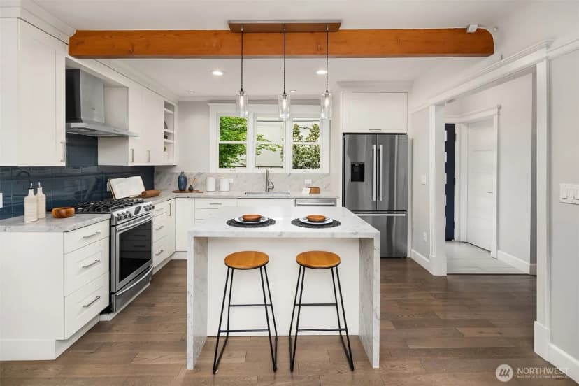 Property photo for 421 16th Avenue E, Seattle photo 14
