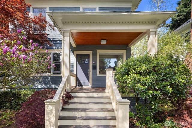 Property photo for 421 16th Avenue E, Seattle photo 2