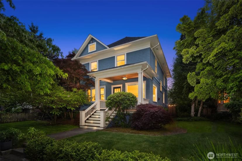 Property photo for 421 16th Avenue E, Seattle