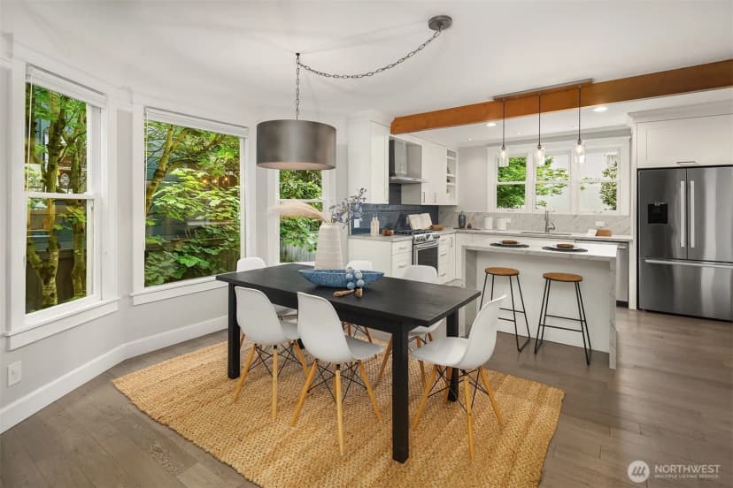 Property photo for 421 16th Avenue E, Seattle photo 12