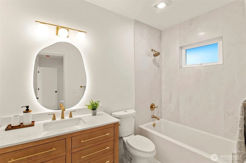 Property photo for 706 N 67th Street, Seattle photo 14