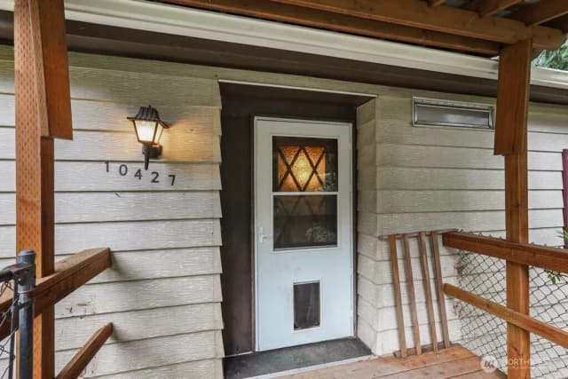 Property photo for 10427 Se 229th Street, Woodinville photo 4