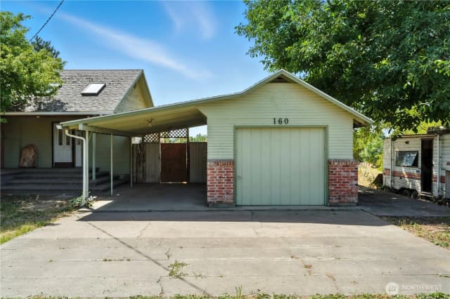 Property photo for 160 E Langdon Road, Walla Walla photo 2