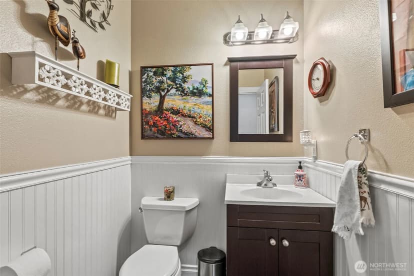 Property photo for 564 E 15th Circle, La Center photo 16