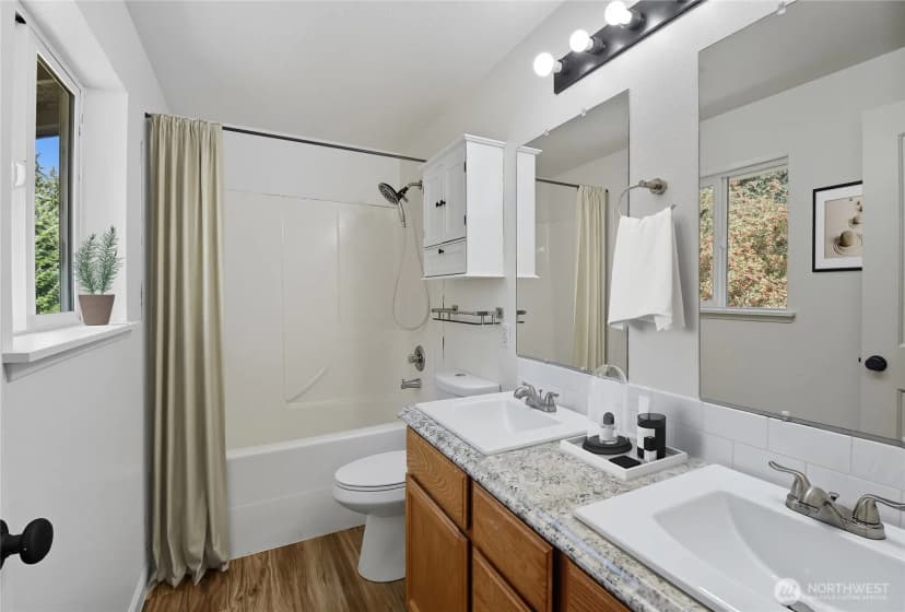 Property photo for 16410 44th Avenue E, Tacoma photo 15