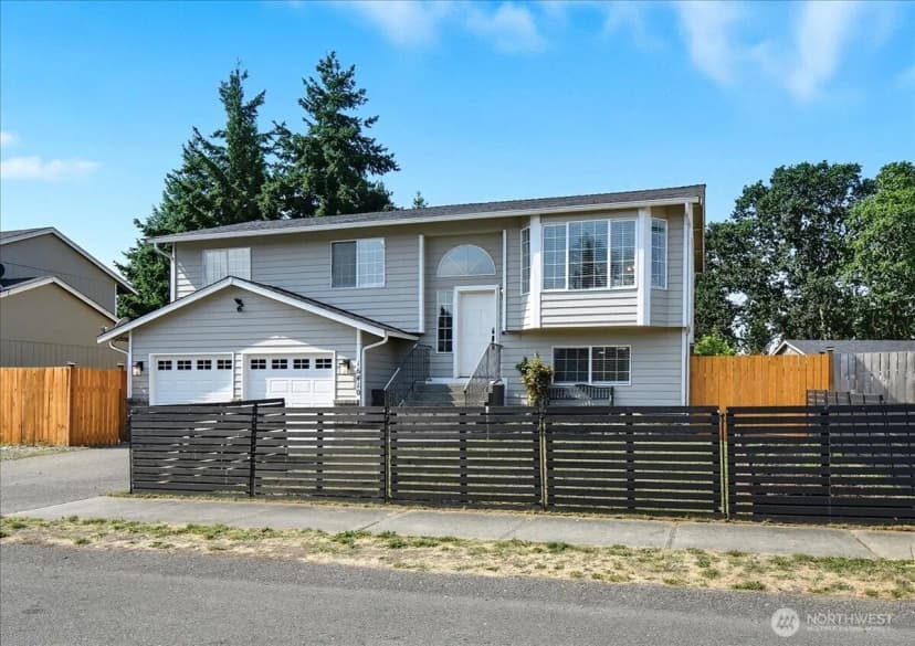 Property photo for 16410 44th Avenue E, Tacoma