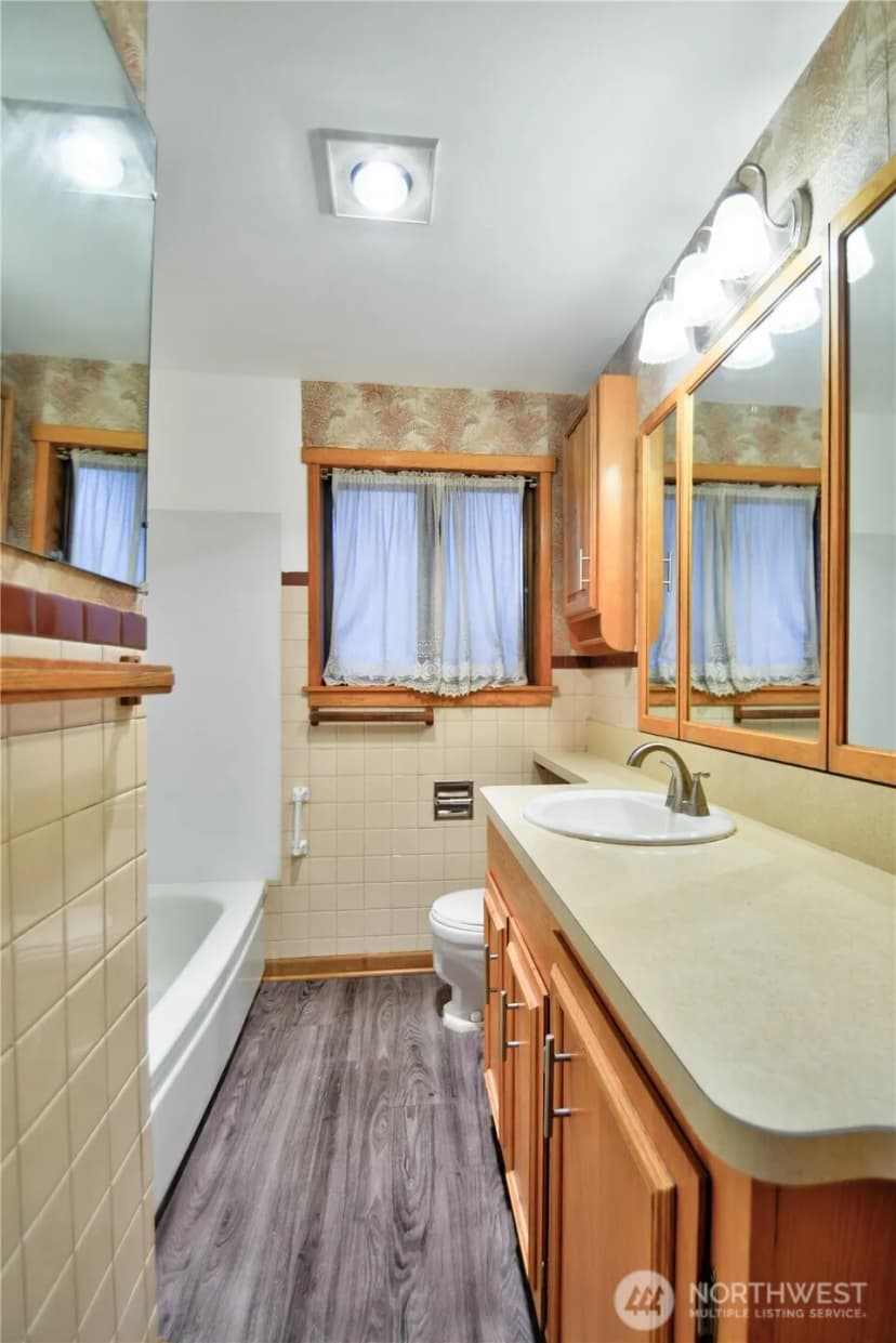 Property photo for 10809 Villa Ln Sw, Lakewood photo 22