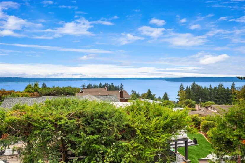 Property photo for 1611 Lowama Lane Ne, Tacoma photo 36