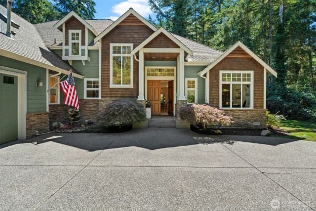 Property photo for 606 7th Lane, Fox Island photo 2